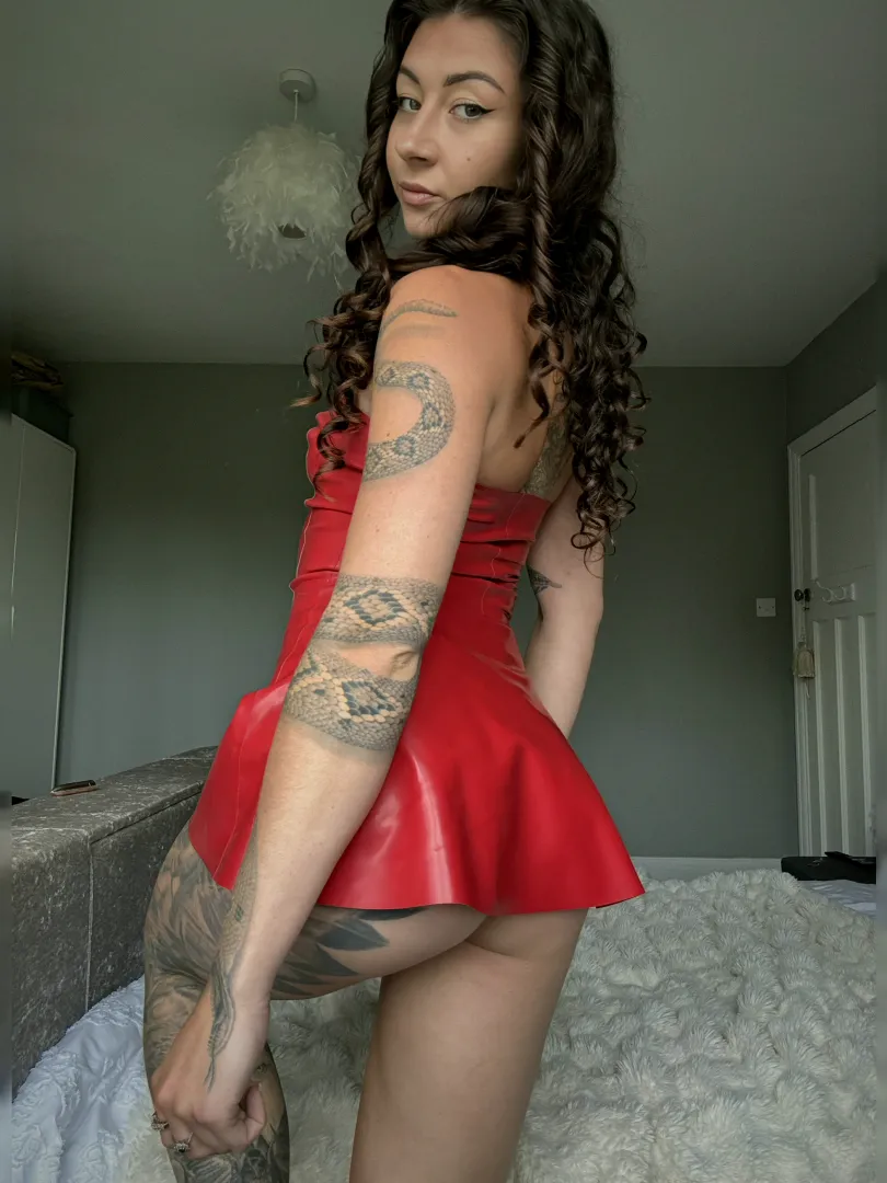 come tease these curves with me tonight