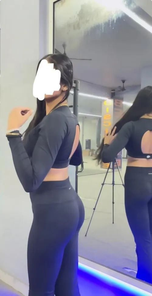 Come to this college girl ( but start convo with some )