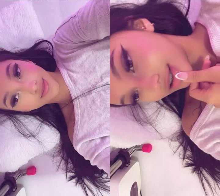 Comfy sweaters and messy hair are my favorite mood. What’s yours? I’m waiting for your answer right here. [samantakane]