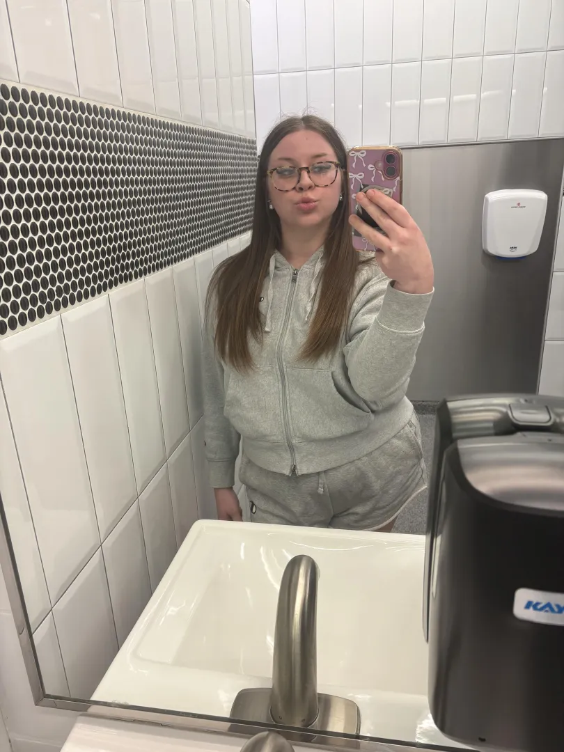 completely virgin hair, yes it’s real & yes it’s beautiful & soft 