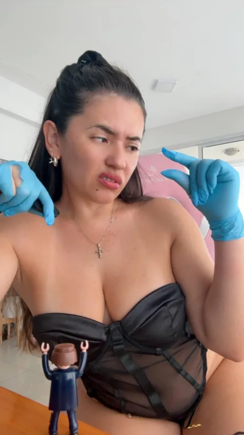 confess your tiny size and i'll brutally humiliate you rn