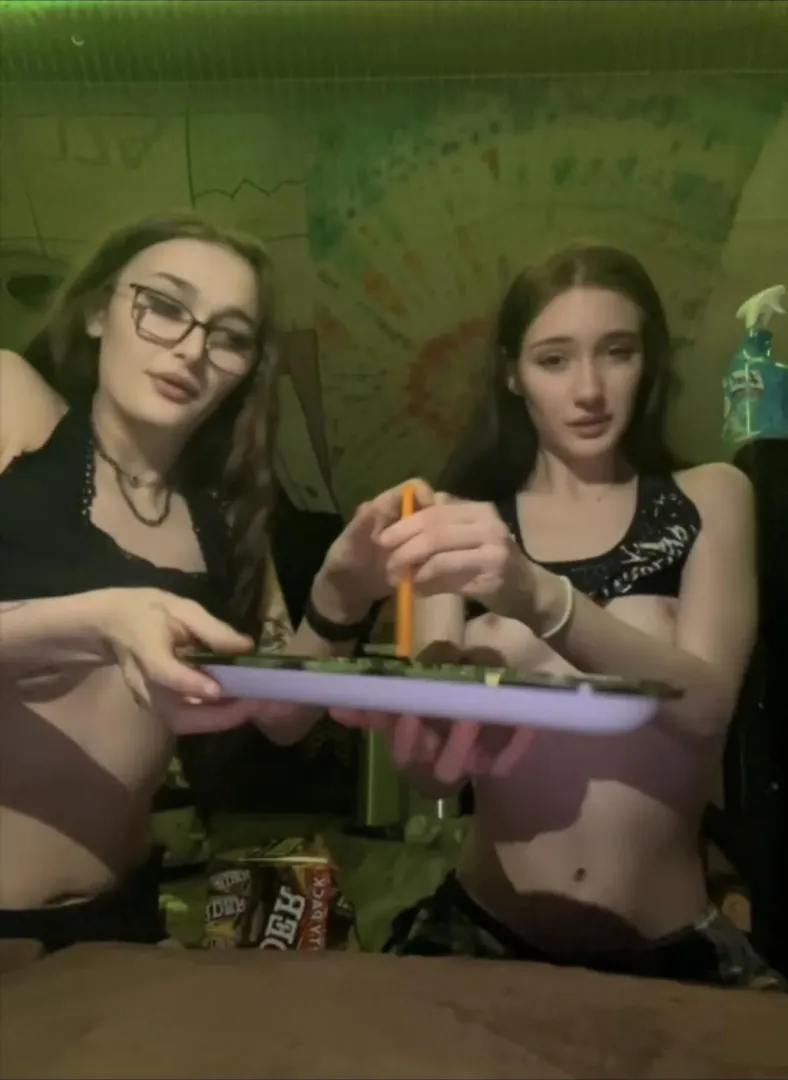 Converting all my friends to dirty cokesluts for your enjoyment eheh