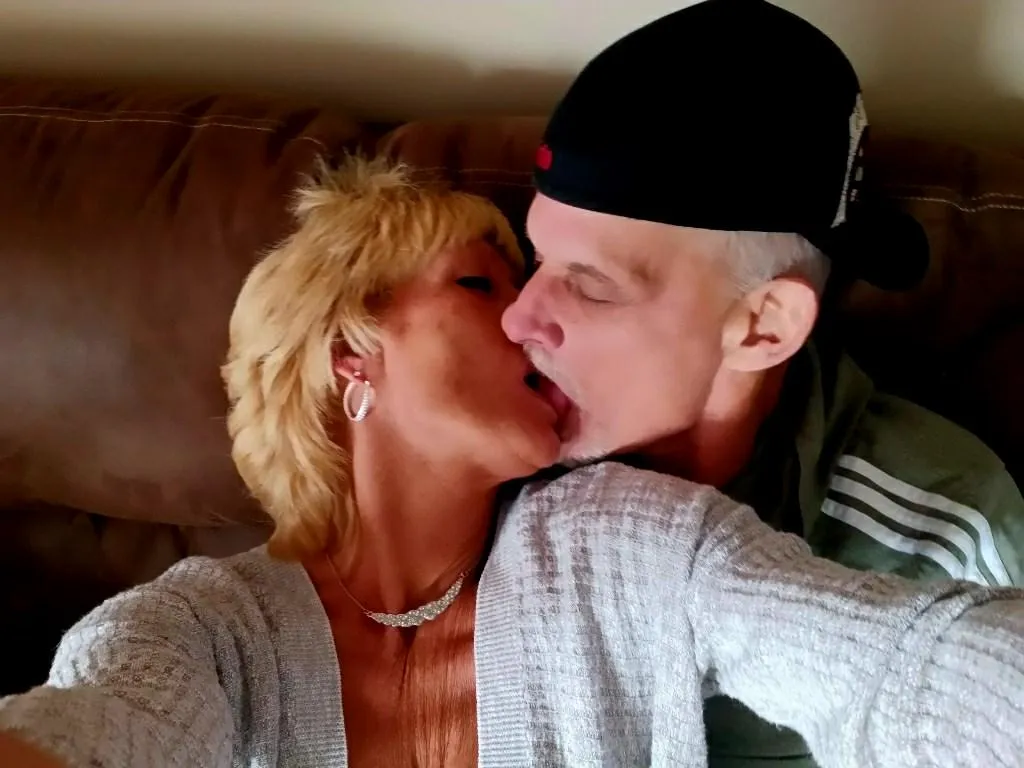 Couple looking for fun