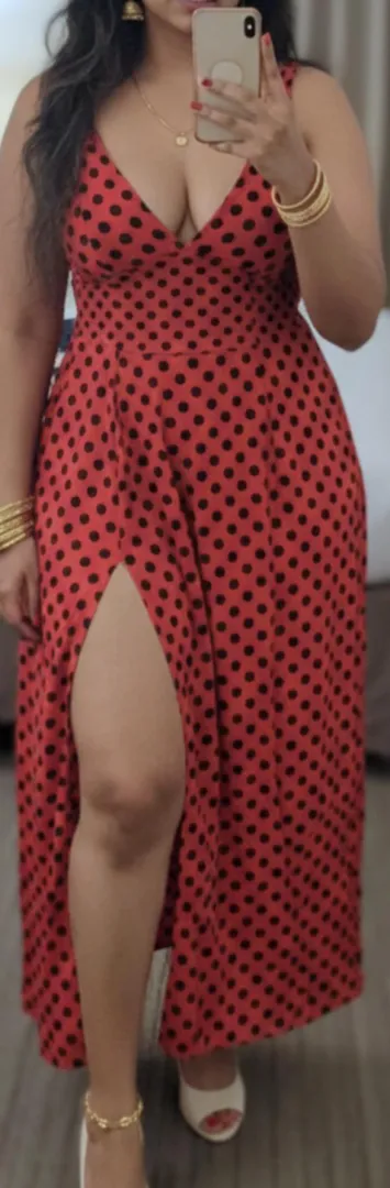 [couple][30-35][texas] wifey selfie at vacation