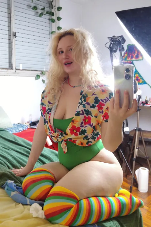 cozy vibes and my cute knee highs