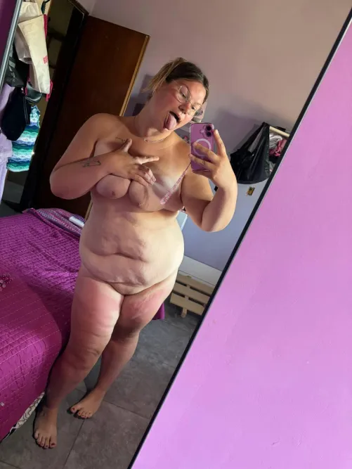 craving a good hard F from a big D!