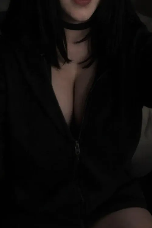 Cum Down My Cleavage And I’ll Wear It All Day (⁄ ⁄•⁄ω⁄•⁄ ⁄)