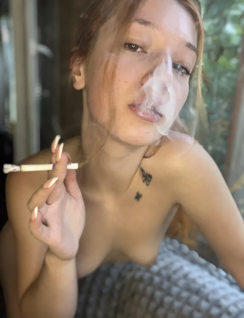 Cum on my face when i smoke