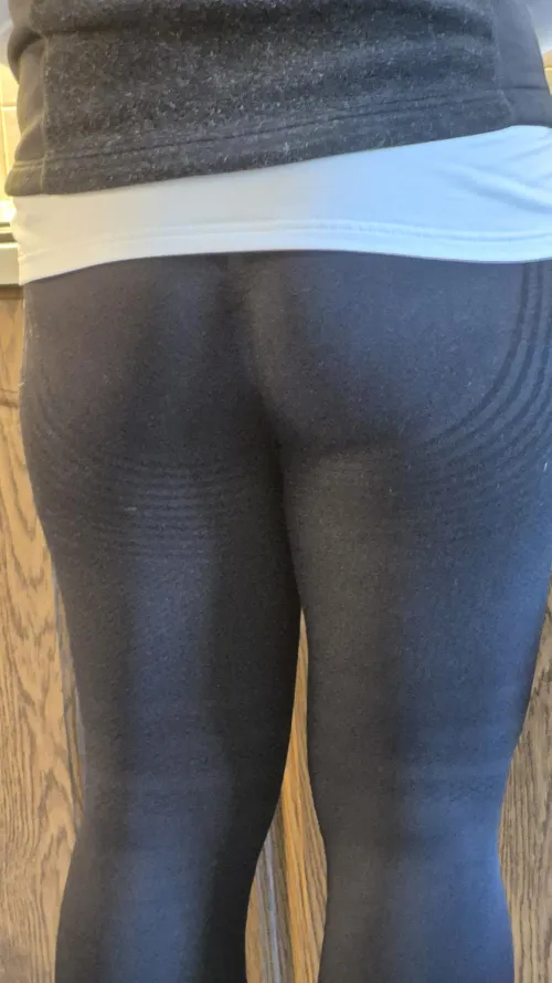 Cum on my leggins