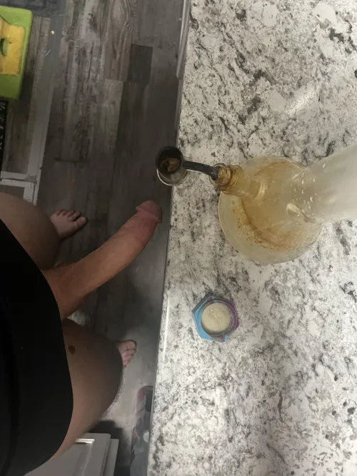 Dab with me even tho my piece is dirty ? (Cleaning rn)
