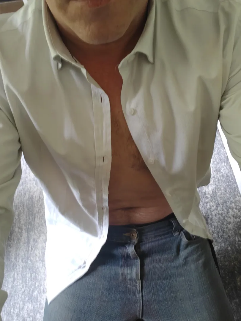 Dad bod.. should I undress?