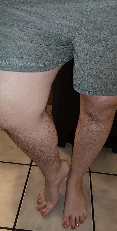 Dark...& thick leg hair