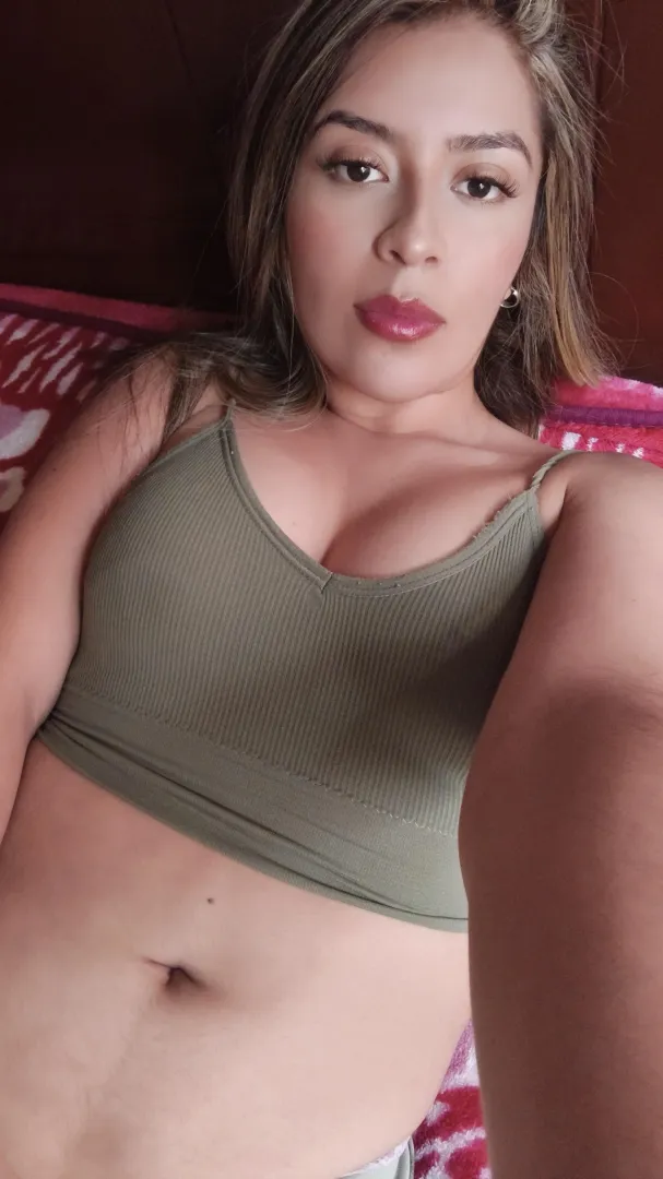 Deep belly button for you to run your tongue over