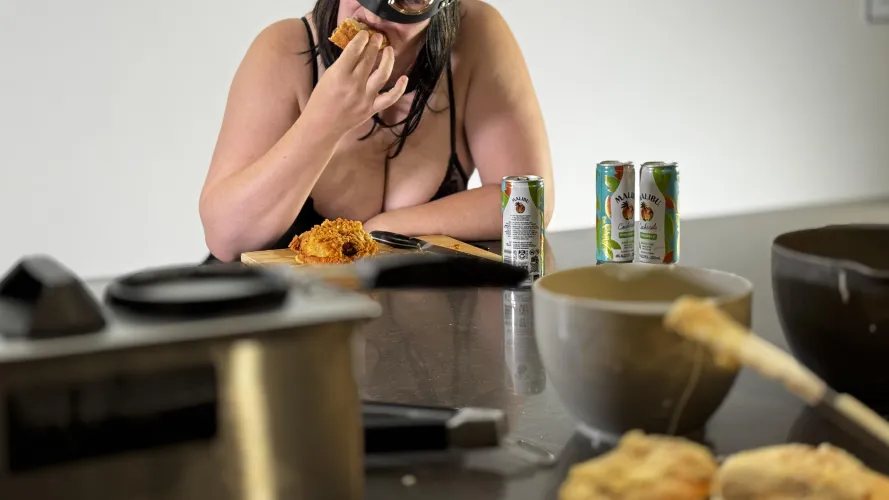 Deep fried cheeseburgers and Malibu… a fat girl in the making 