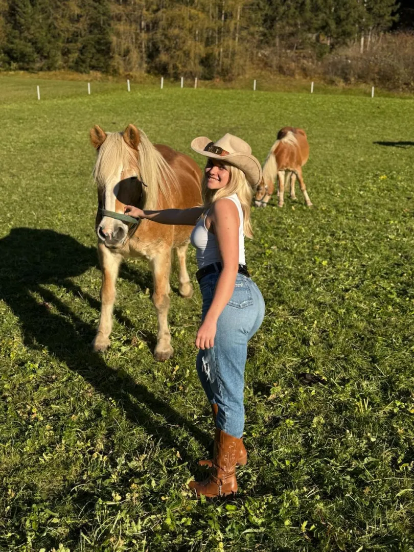 Denim is a cowgirls best friend, right?