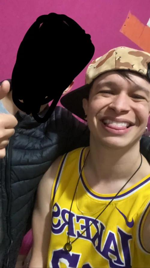 dia que fumei um com o Aruan Felix (mano que cortou a placa de 100k do youtube)