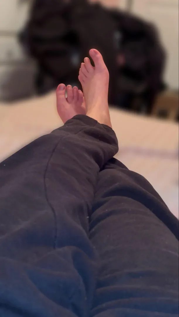 did my tiny feet get your attention?