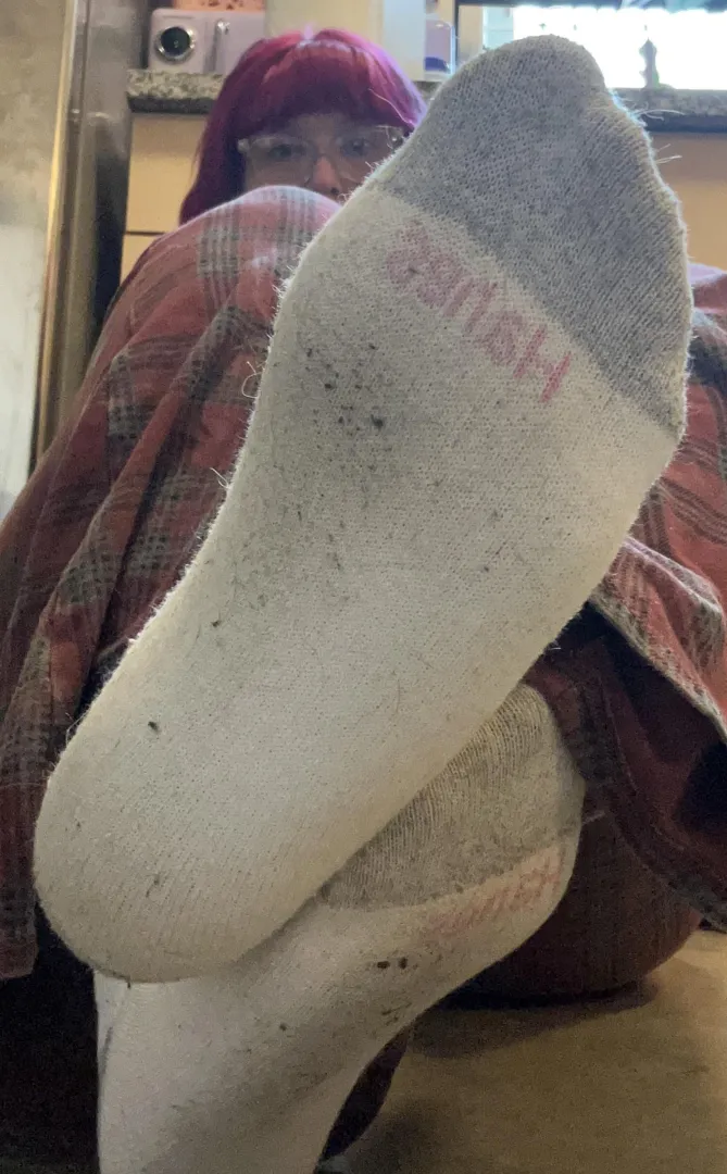 Dirty work Hanes… going to wear these again today. Then who knows ‍♀️