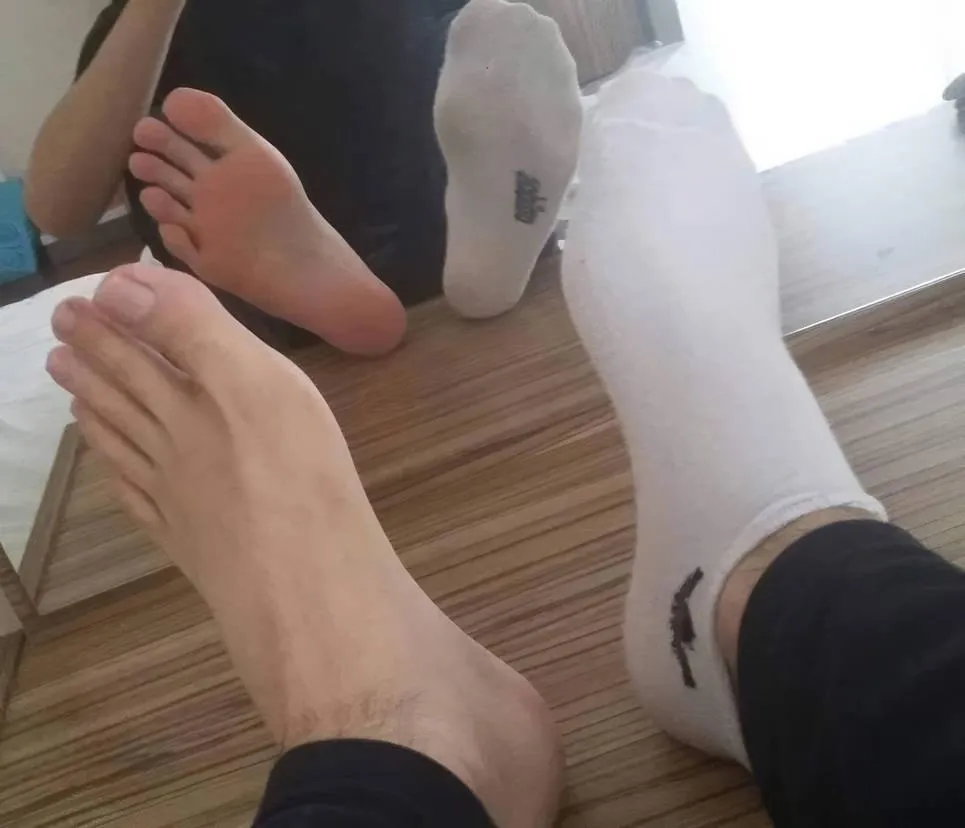 Dm for 13 size feet customs