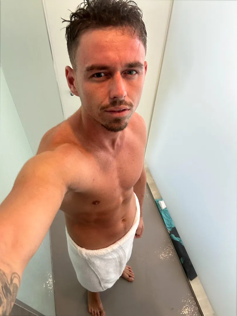 Do i look good and yummy for you to taste?