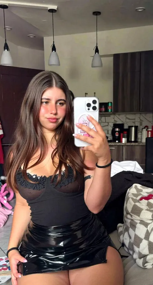 do i look like the type to suck u off in ur car after school? <3 be honest