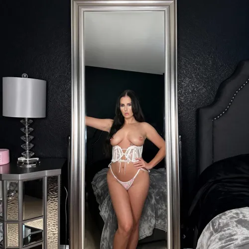 do i look too old for u or am i just overthinking it?