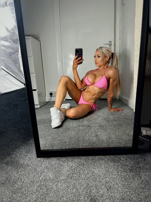 do i pass as ur next blondie babe