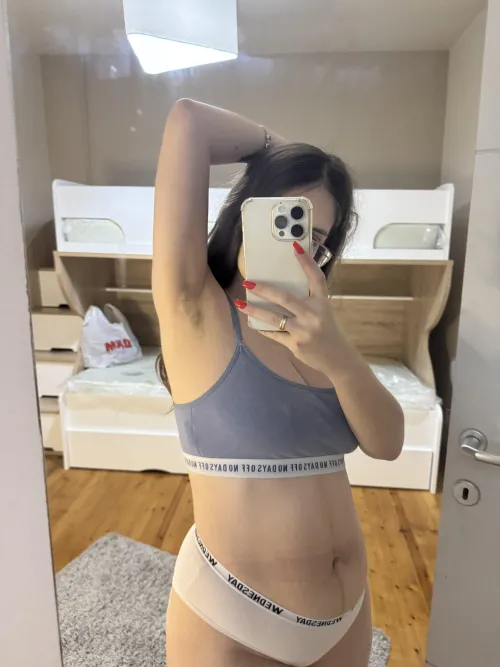 Do men actually like to lick armpits?