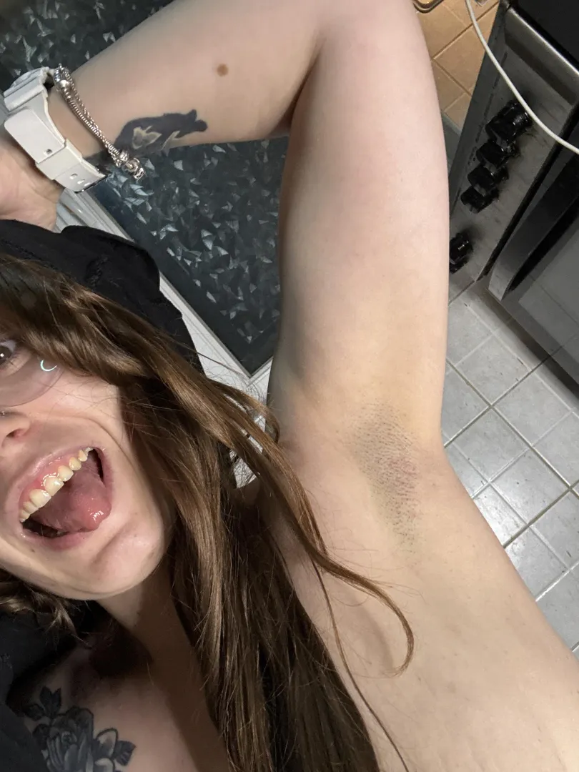 Do men actually like to lick armpits?