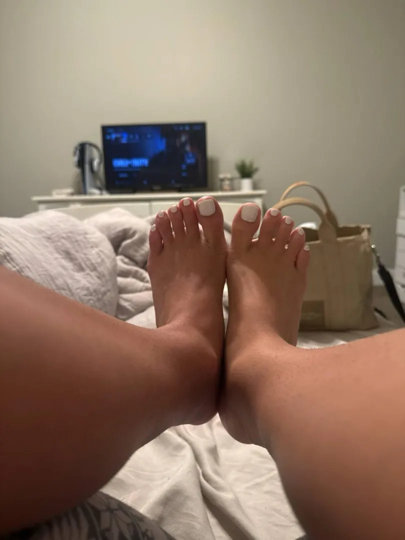 do my feet belong here?