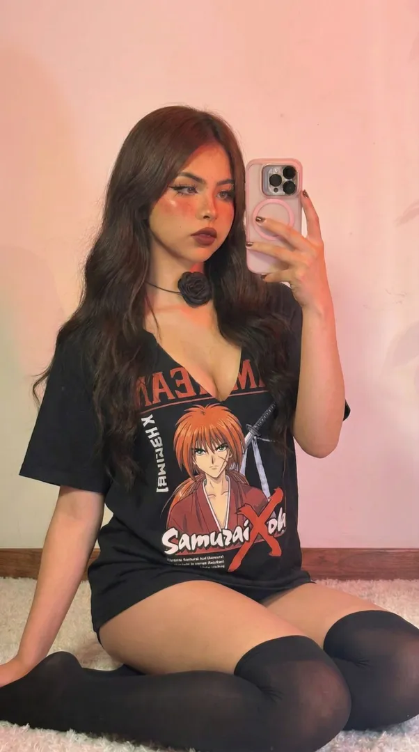 Do small n cute e girls turn you on?