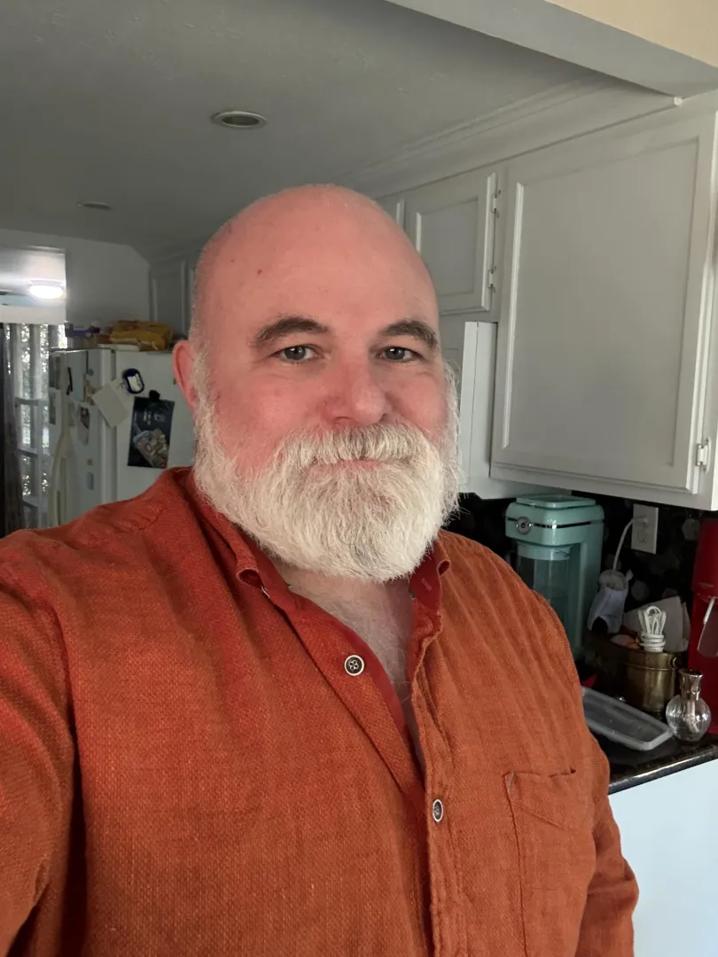 Do we like this color on me?