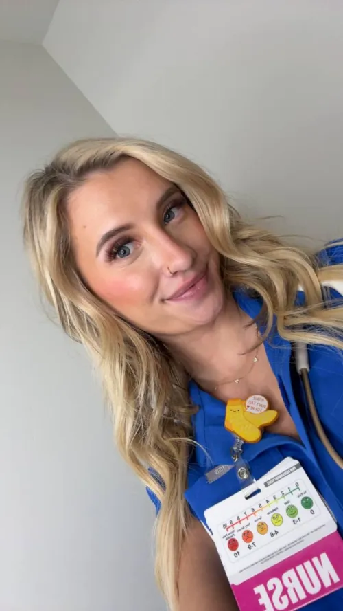 Do you feel sick? Nurse Aria is here to take care of you 