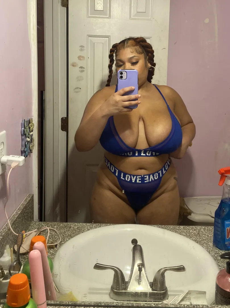 do you find my oversized body desirable?