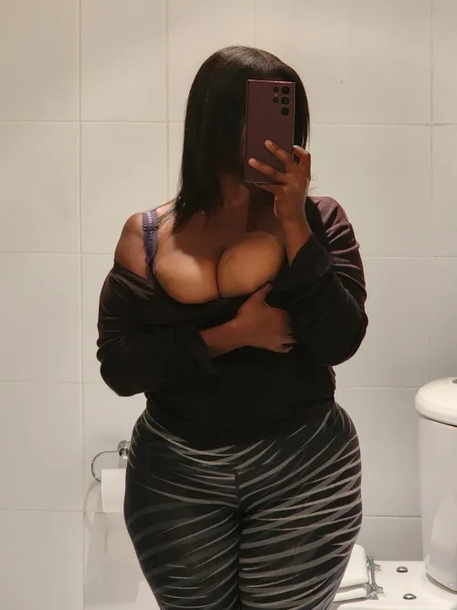 Do you like my gym outfit?