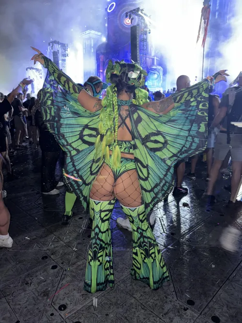 Do you like my outfit?