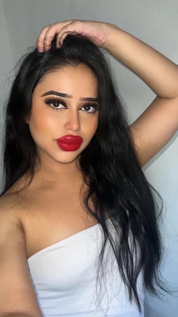 Do you like red, or do you like how red looks on me?