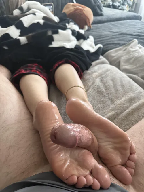 Do you like reverse foot jobs better than a regular foot job?