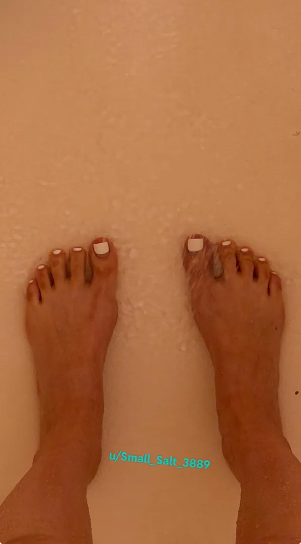 do you love my long toes? 