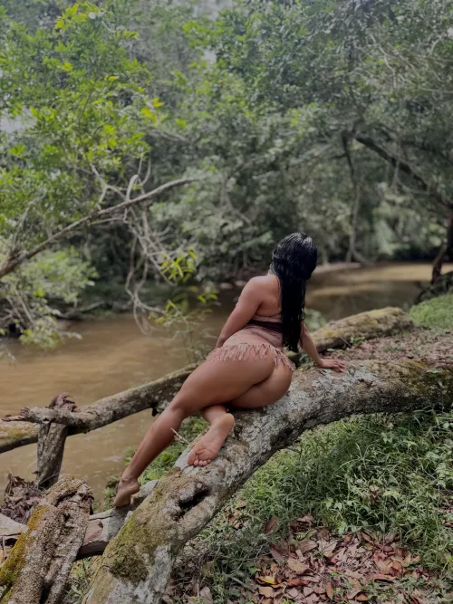 Do you love my Pocahontas fit