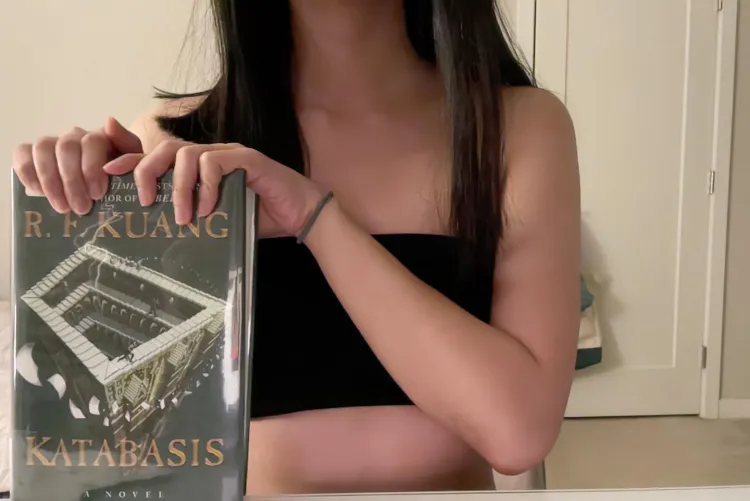 Do you prefer reading female authors or male authors?