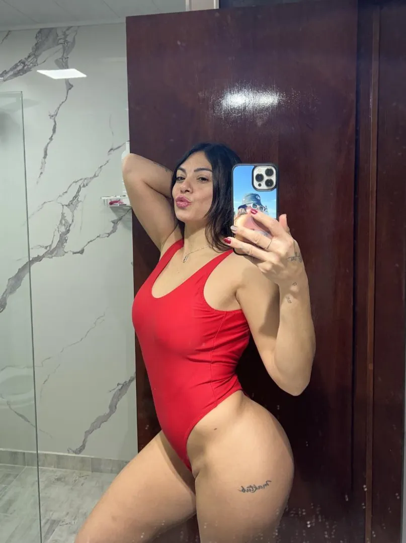 do you think i am hot enough to be your girl?