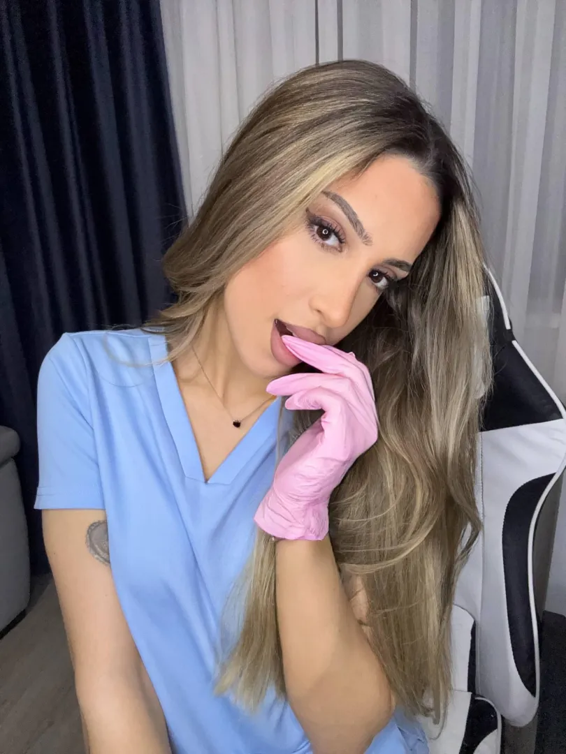 Do you want to work late with me 