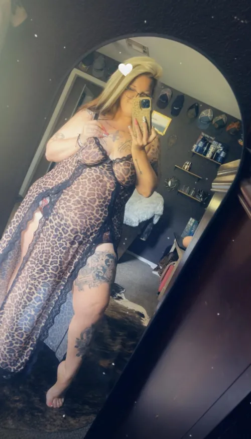 Domme craving a good girl