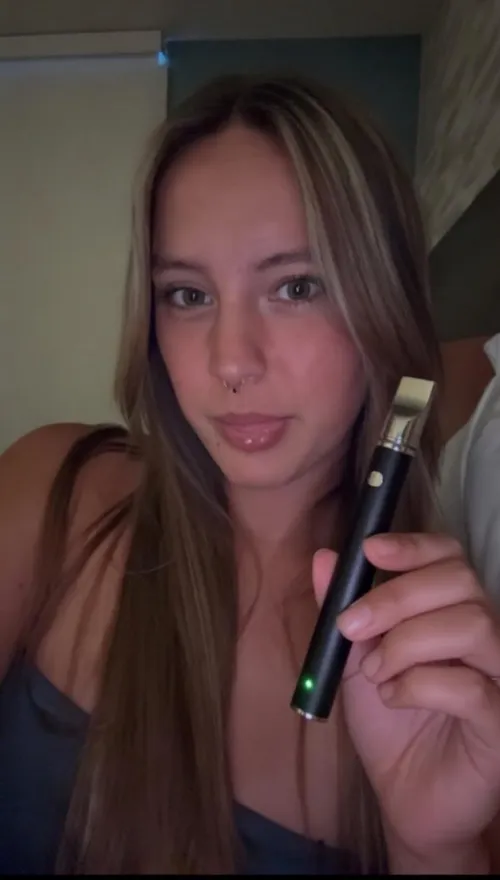 don’t have a dad, need one who smokes </3