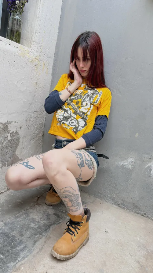 Down for fun if you can host reply me on lnsta: ,.lunaromes`.