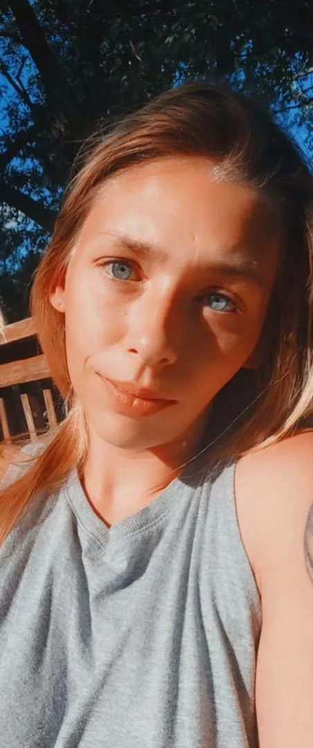 drop a ❤️ and I'll send u nudes (first 69 people only)