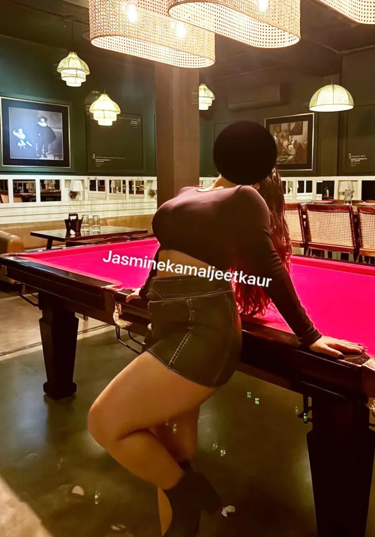 Drunked and slutty F4MM looking for bbc bulls to fuck Me whole night