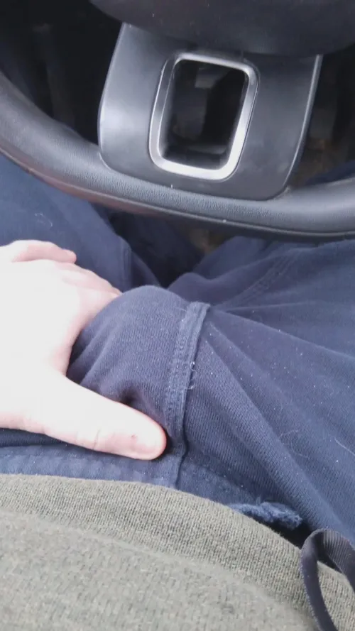 Er der en liderlig bttm knægt tæt på Nakskov?