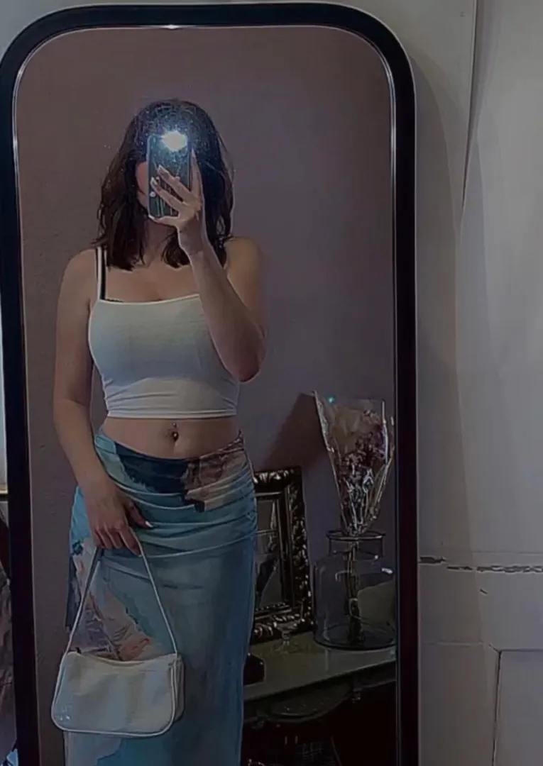 Ever dated a girl who wears no panties under her dress ?